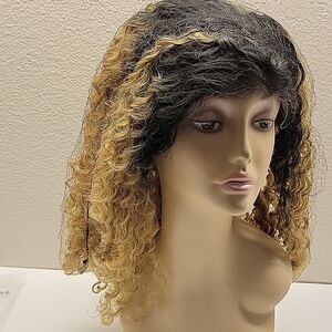 Beautiful 22" synthetic scalp Wig